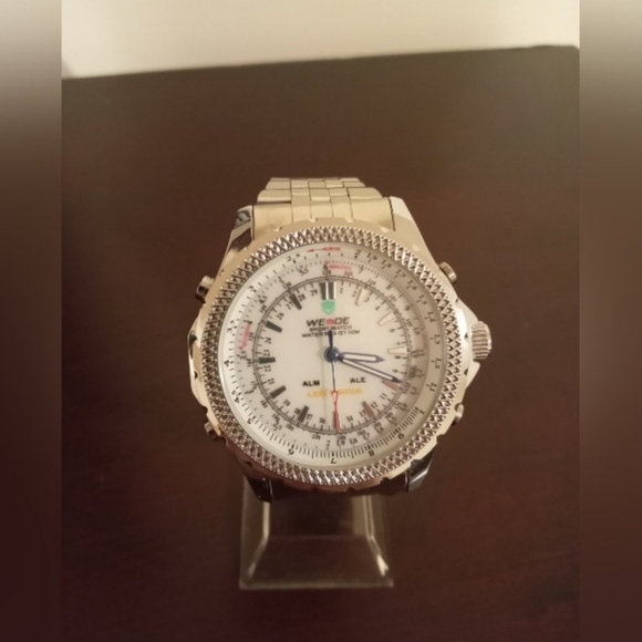 New White Weide Sport LED Men’s Fashion Watch with box - Picture 1 of 4